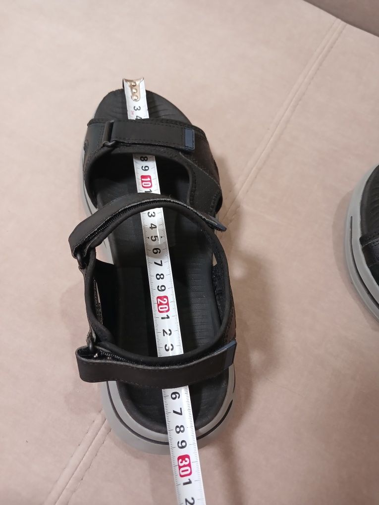 Босоніжки сандалі Skechers р.41