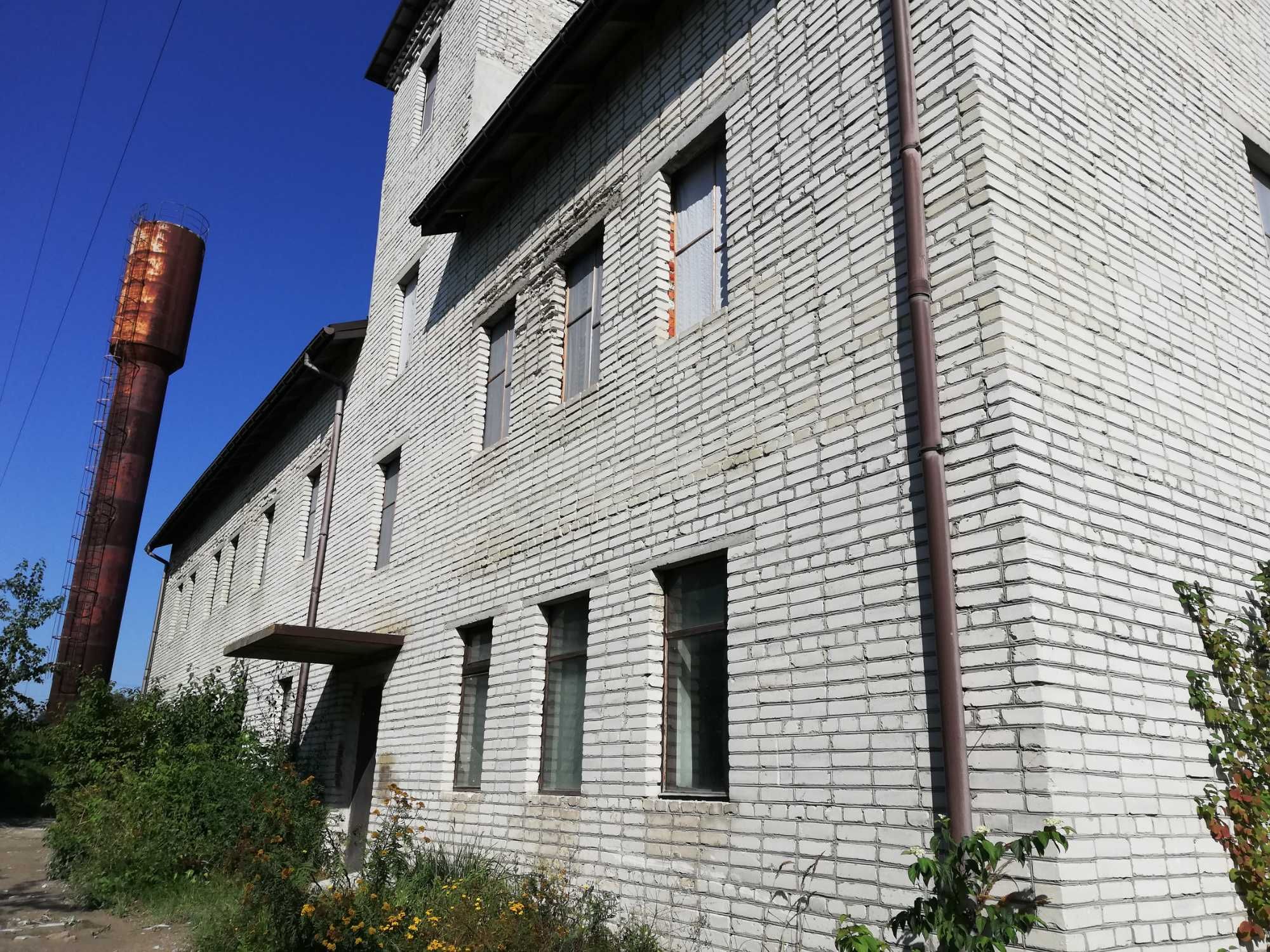 Продаж окремостоячої будівлі вул.Земельна(від власника)