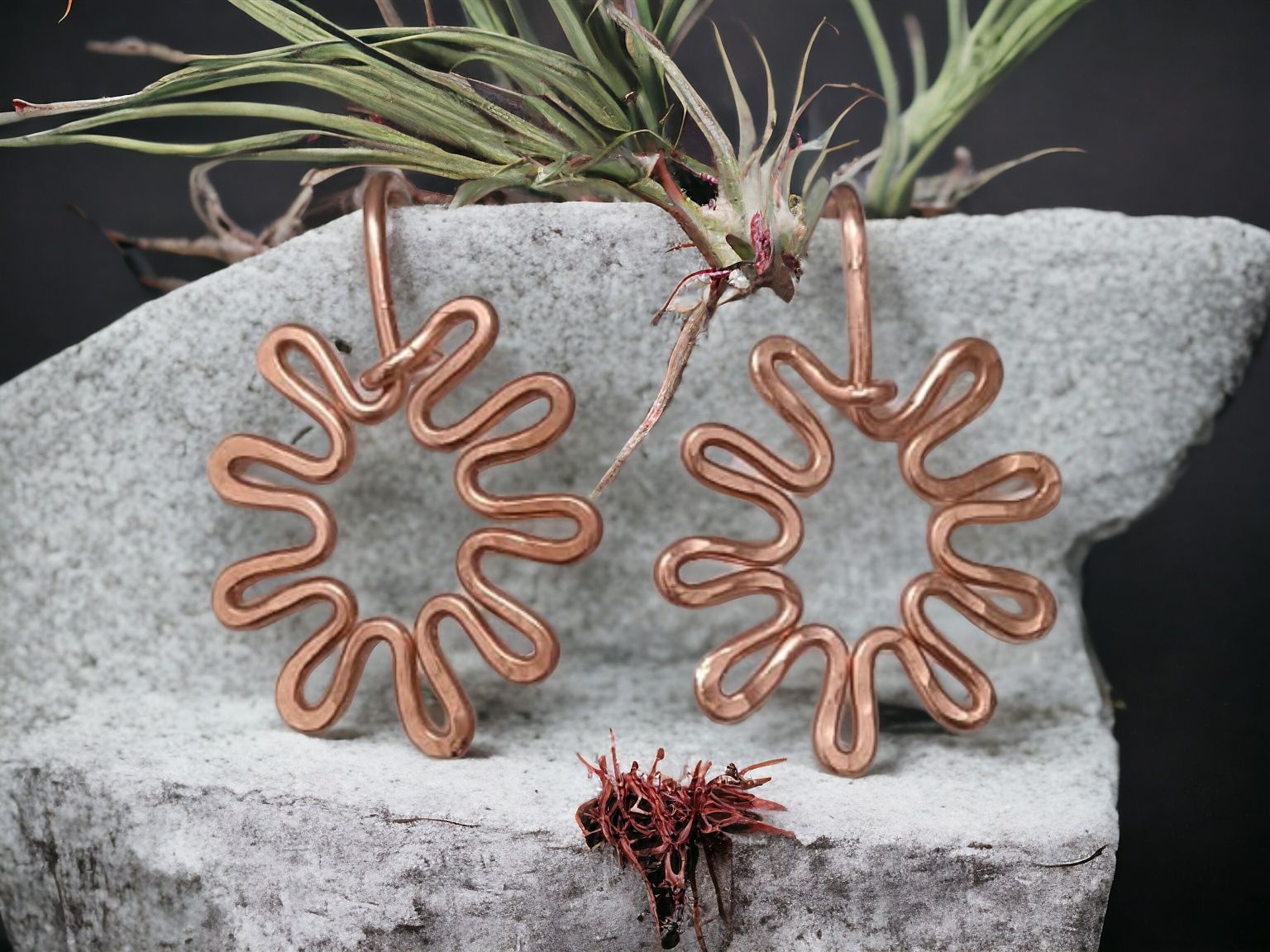 Kolczyki z miedzi abstract handcraft rękodzieło art design copper