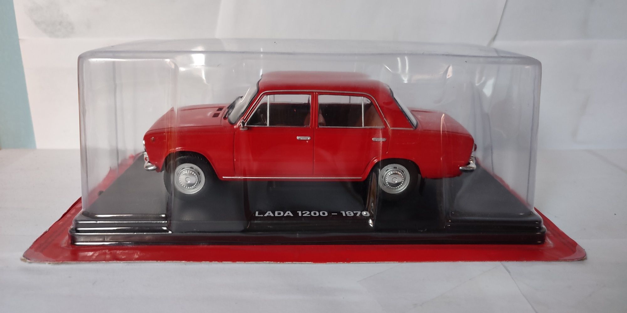 LADA 1200 (1970) Hachette