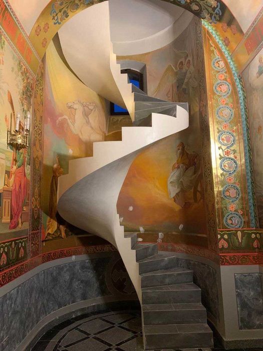 Сходи з бетону. Виготовлення та монтаж бетонних сходів