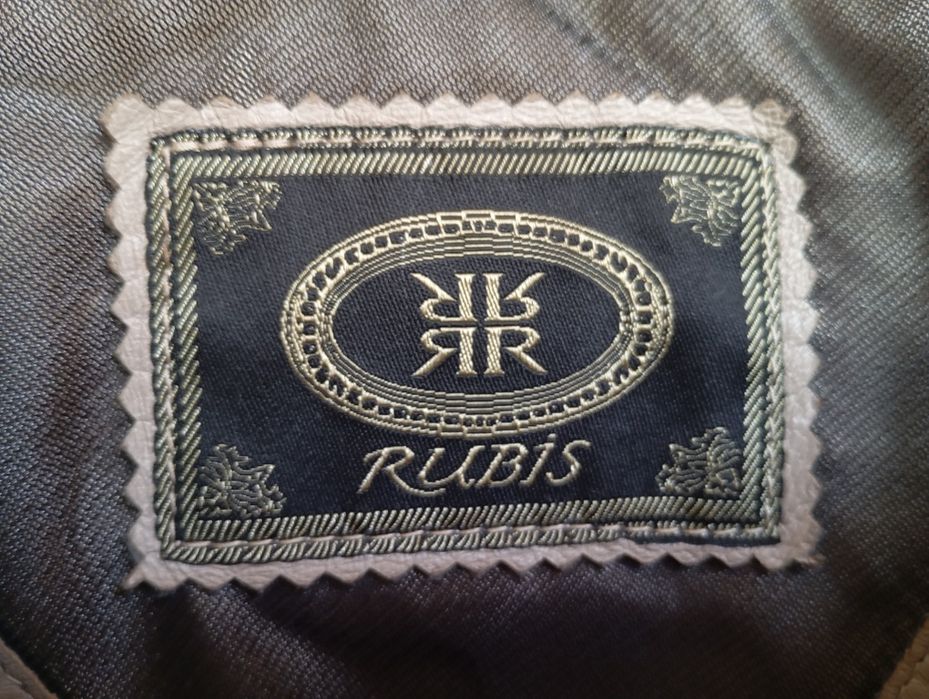 Жіноча шкіряна куртка (лайка)