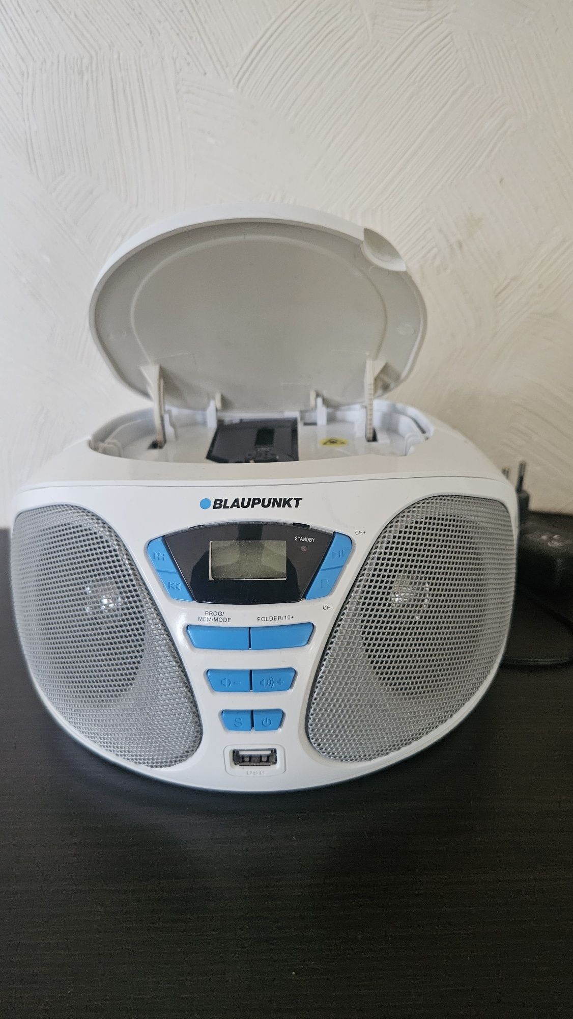 Radio / radioodtwarzacz BLAUPUNKT BB5WH