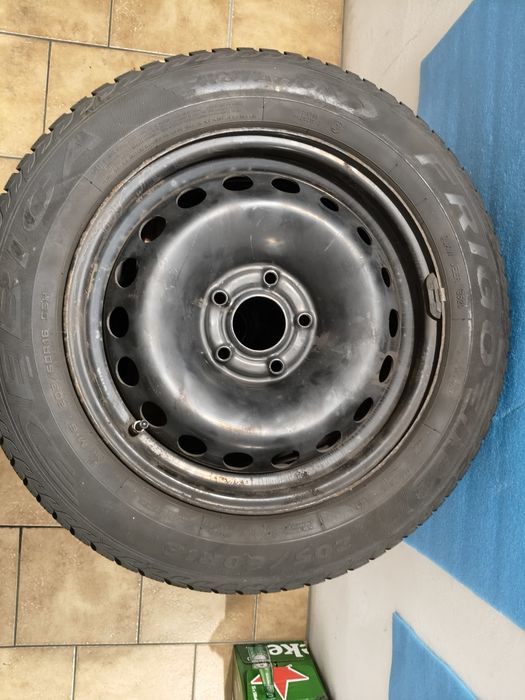 renault, czujniki ciśnienia, opony, felgi. kołpaki 16 cali