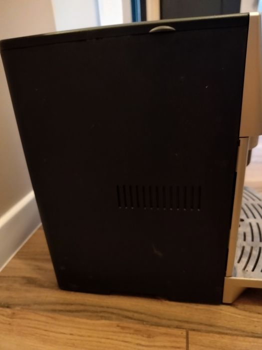 Ekspress DeLonghi magnifica esam3300