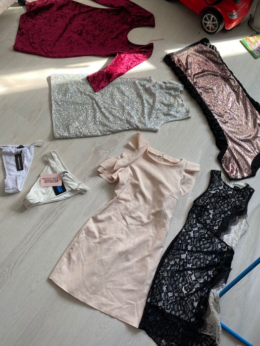 Лот плаття і труси від купальника нові