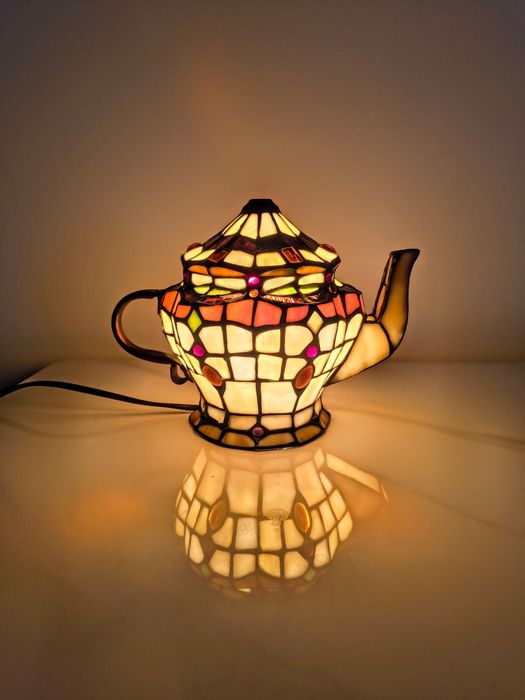 Lampa witrażowa stołowa / nocna "dzbanek" Tiffany