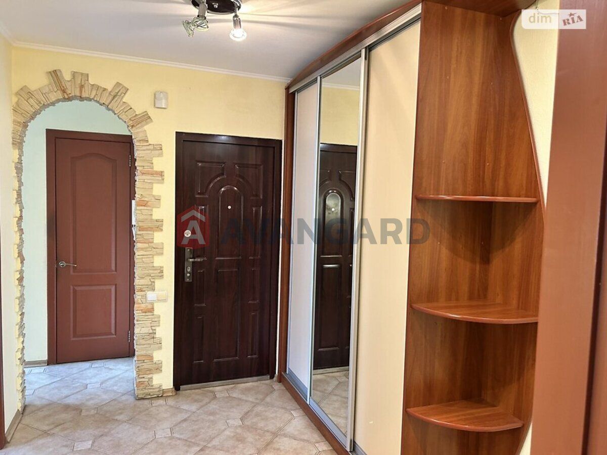 Продаж квартири митниця