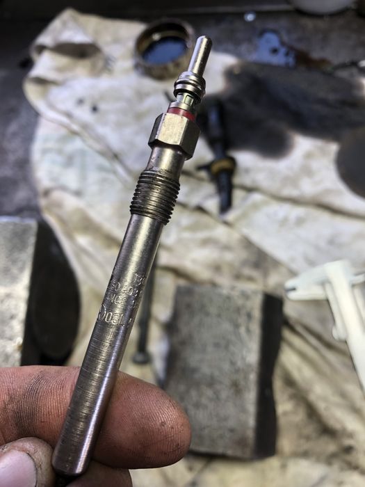 Свічка накала 1.6 TDi VW Golf Passat Audi Skoda Гольф Октавія Seat