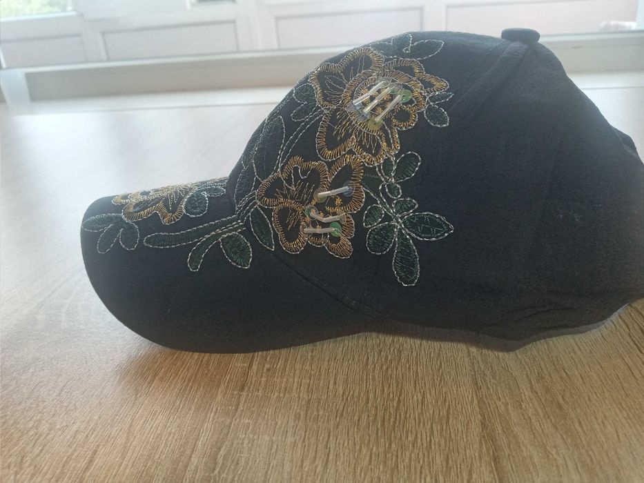 Кепка / бейсболка жіноча