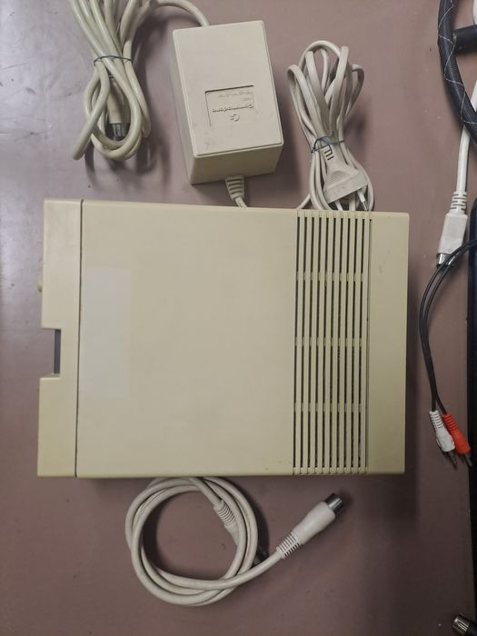 Commodore 1541-II zasilacz kabel sygnału stacja dyskietek