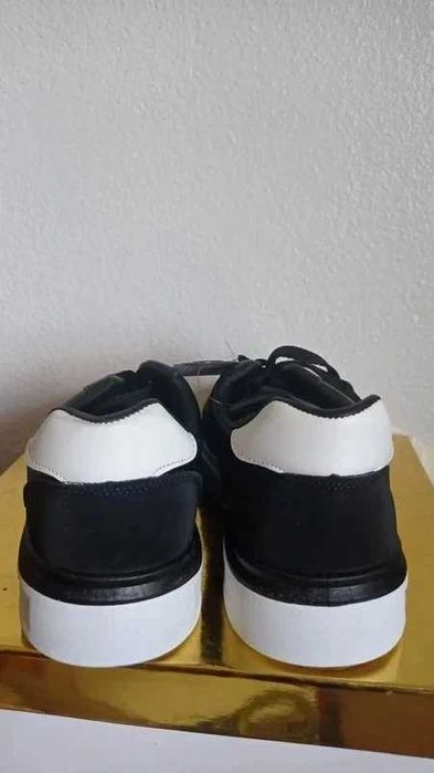 Sapatilhas Homem - Preto - 44 - Novas!!