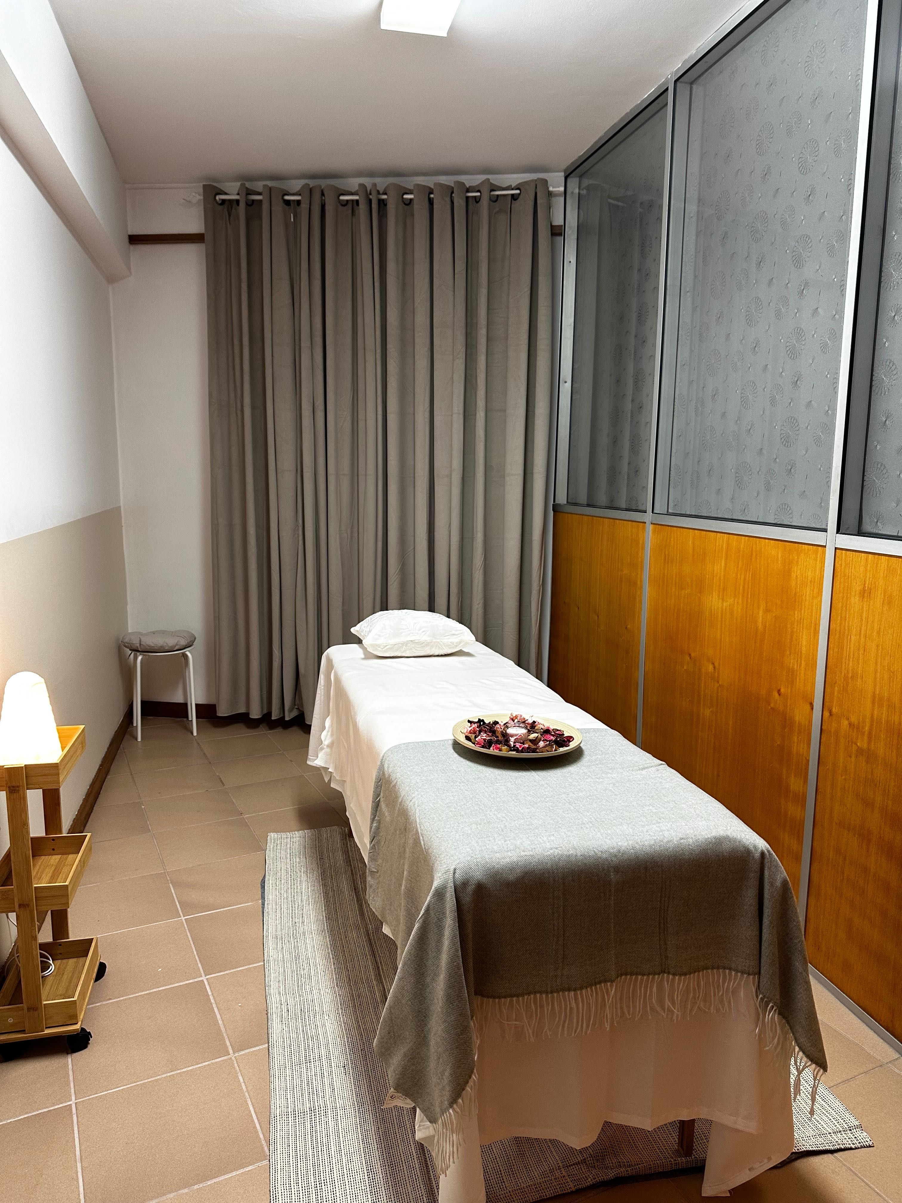 Aluga-se Sala para Massagens ou Terapias Profissionais