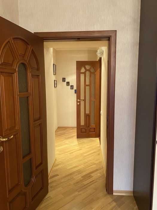 Продам 3 комн. уютную квартиру, Центр, Дом со шпилем!