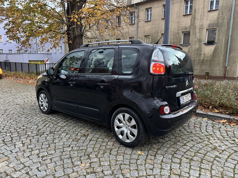 Citroen C3 Picasso – 2010 r. – w ciągłym użytkowaniu nowe opony zimowe