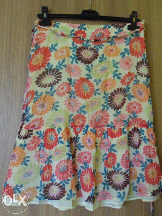 Piękna spódnica marki Jackpot oryginalna w malowane kwiaty r M 38