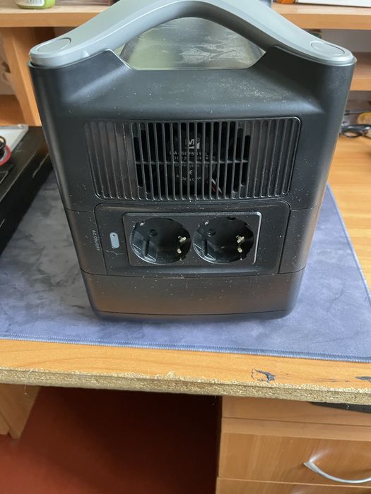 Зарядна станція ecoflow river max під ремонт або запчастини