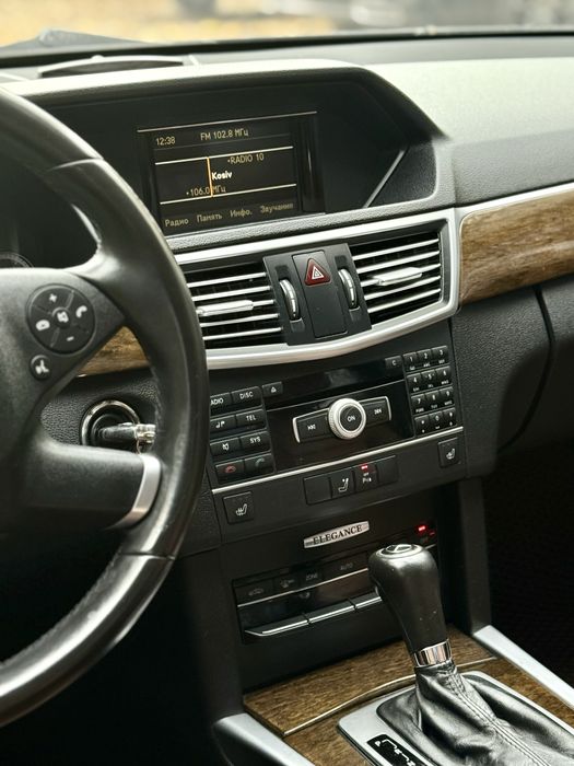 Mercedes E-class / 2.2cdi/автомат/Elegance