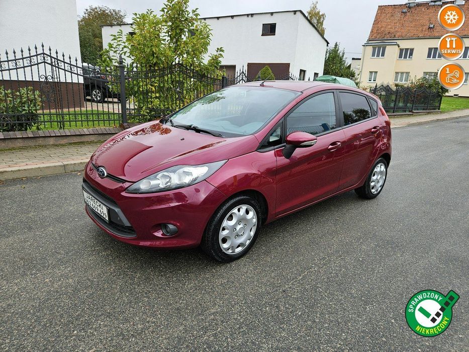 Ford Fiesta Opłacona Zdrowa Zadbana Serwisowana Klima 2 Kmpl. Kół 1 Wł Po Serwisie