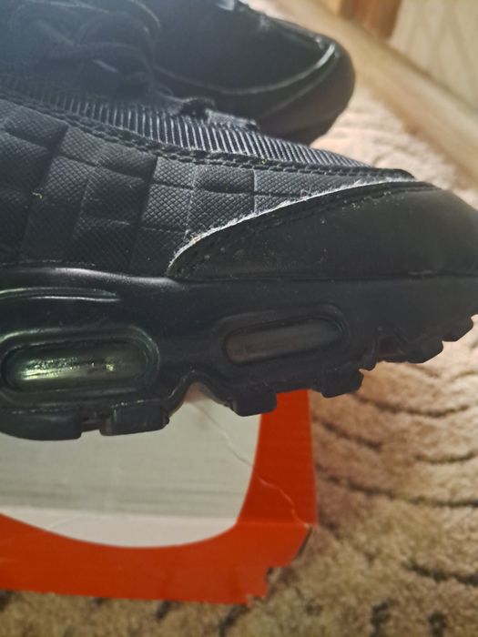 Ботінки  осінь зима  NIKE