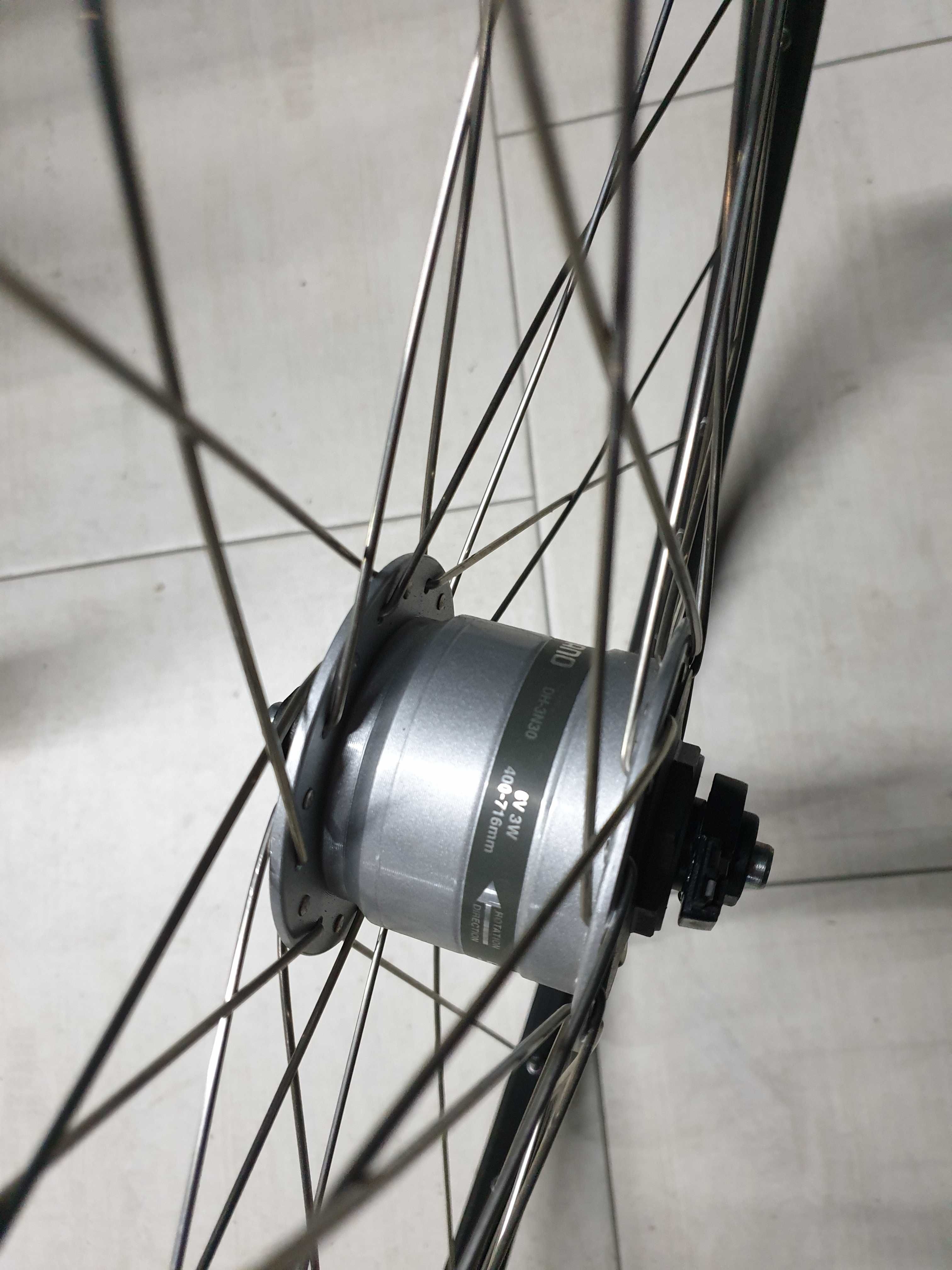 Колесо на велосипед переднє 28" з динамовтулкою Shimano DH-3N30 36H