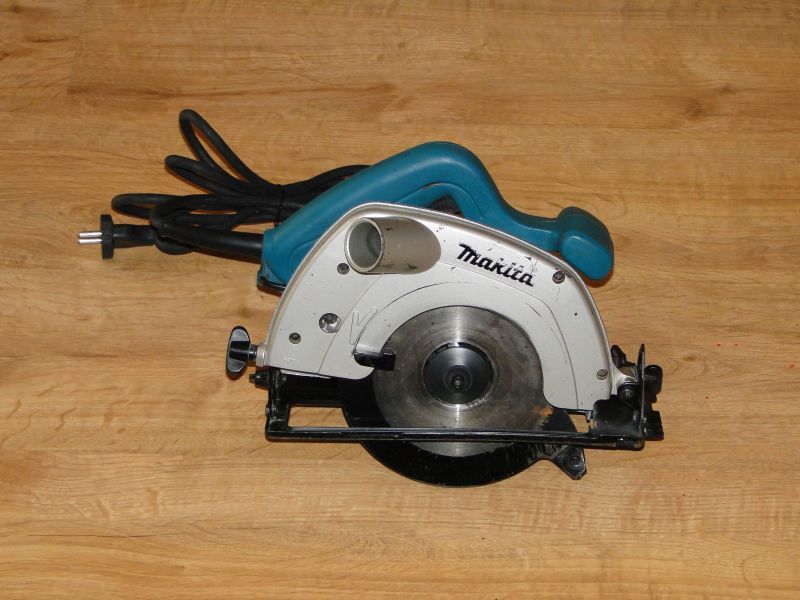 Piła elektryczna pilarka tarczowa MAKITA 5604 R stan bdb mocna Germany