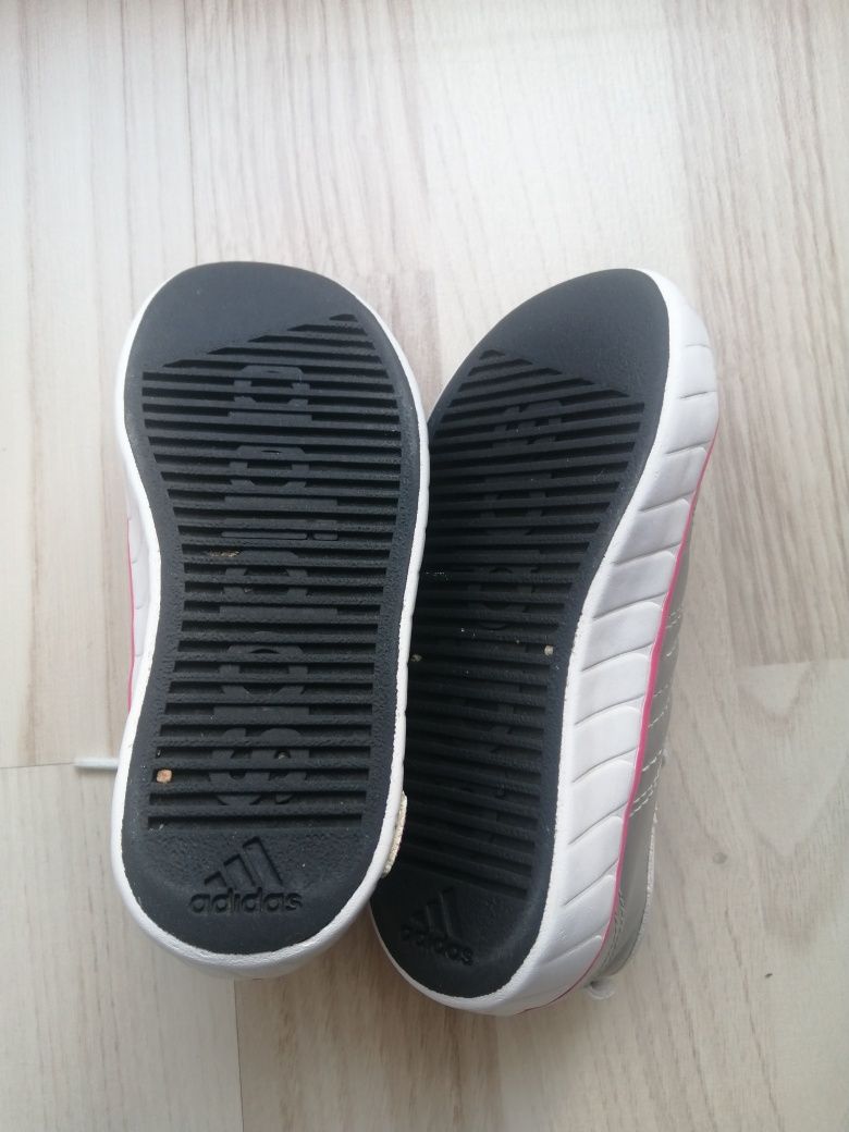 Buty Adidas srebrne rozmiar 23