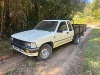 Toyota hilux 2.4d king cab