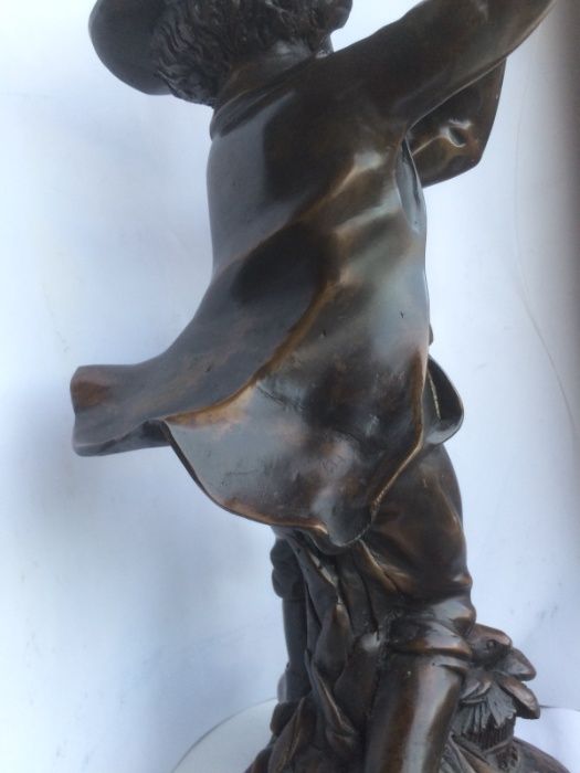 Бронзовая скульптура Рыбачок