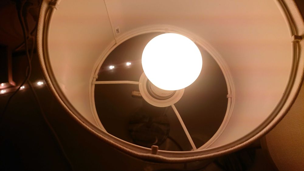 2x Lampa Nocna PHILIPS HUE White And Color Ambiance Marmur Klosze Ecru