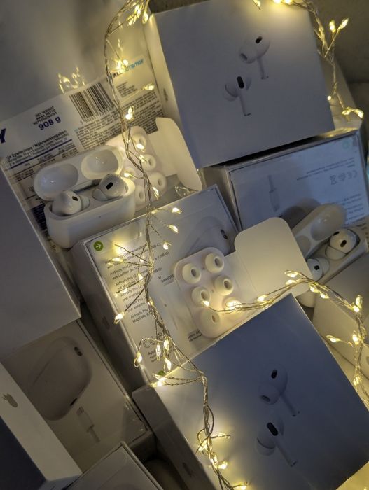 ‼️ПОДАРОК‼️AirPods Pro 2 - Святковий вибір, нова упаковка 

упаковка!