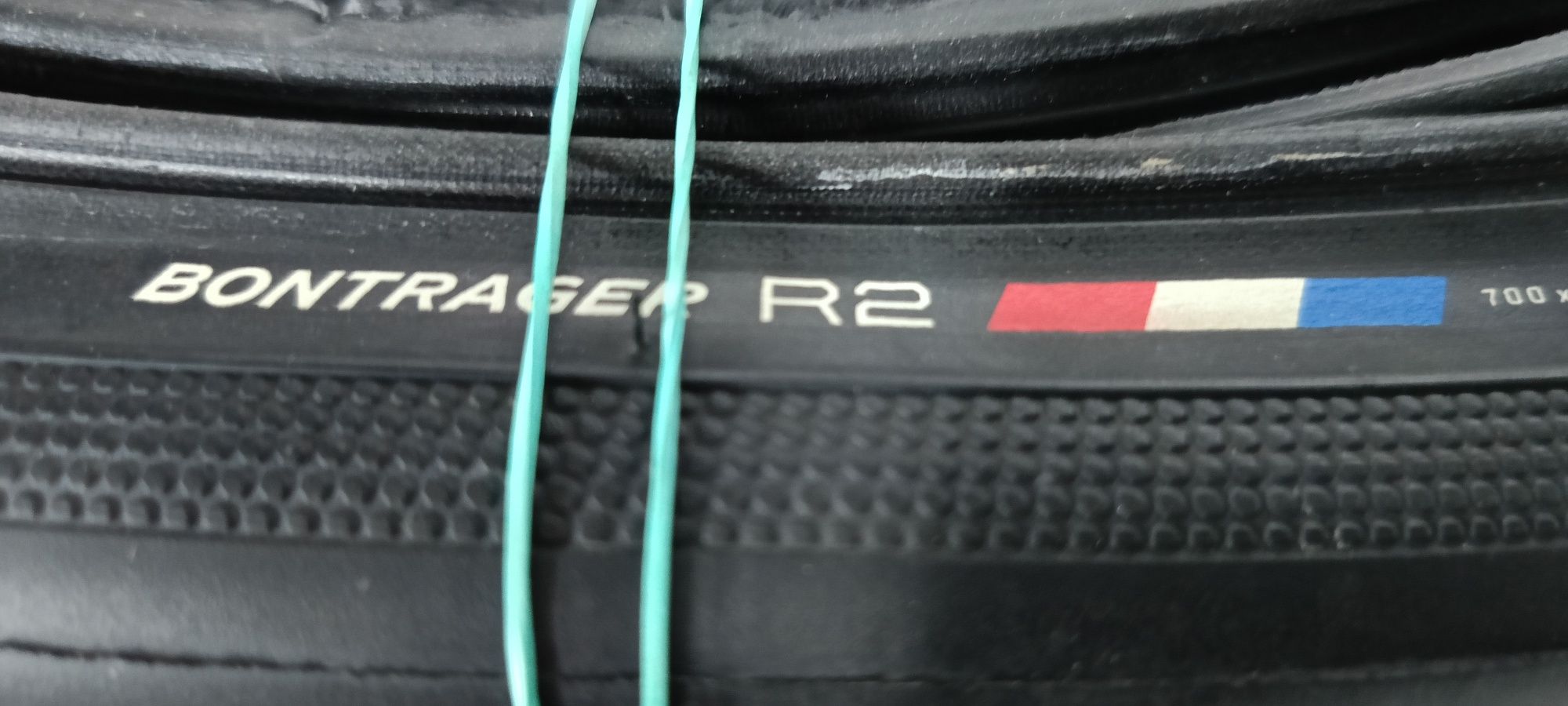 2szt.Opony Bontrager R2 . 700x28c. Zwijanie.