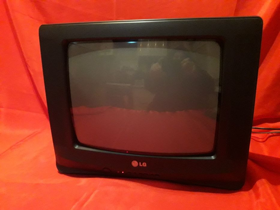 Телевизор "LG" диагональ 37см
