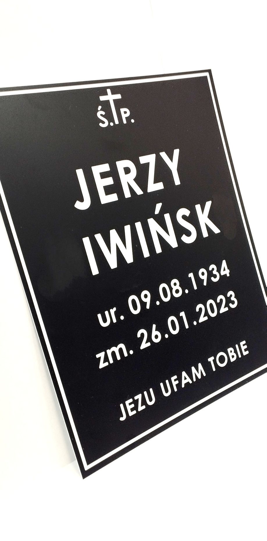 Wysokiej klasy oraz jakości tabliczka na grób krzyż pomnik grobowiec