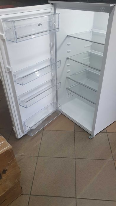 Lodówka AEG  NSK5O101ES do zabudowy  182L (102CM) 2025R