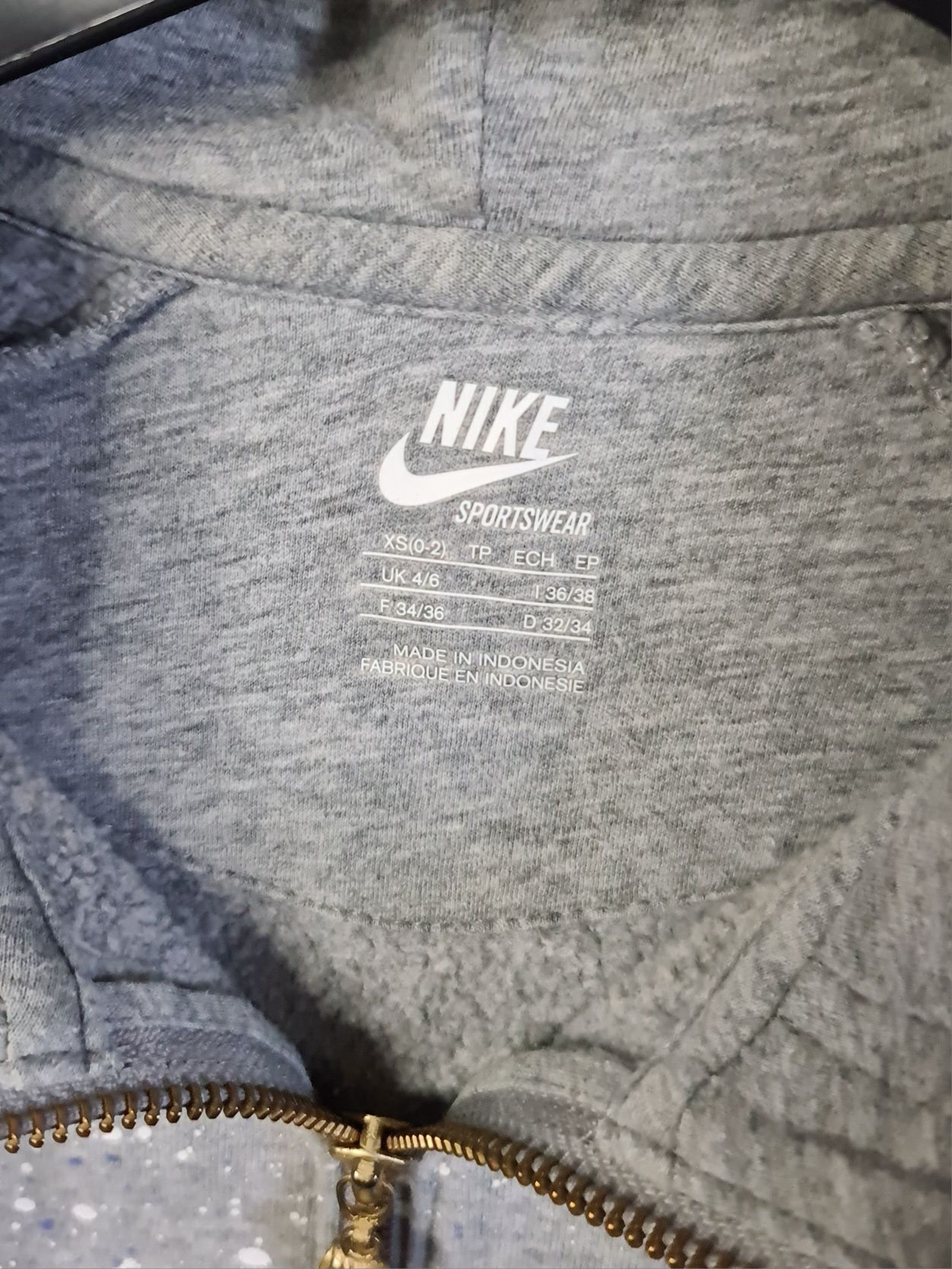 Nike damska bluza z kapturem kangurka szara XS