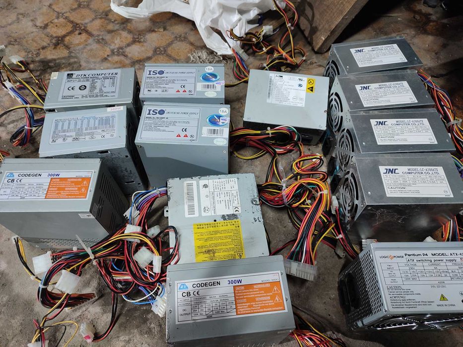 Блоки живлення від старих ПК