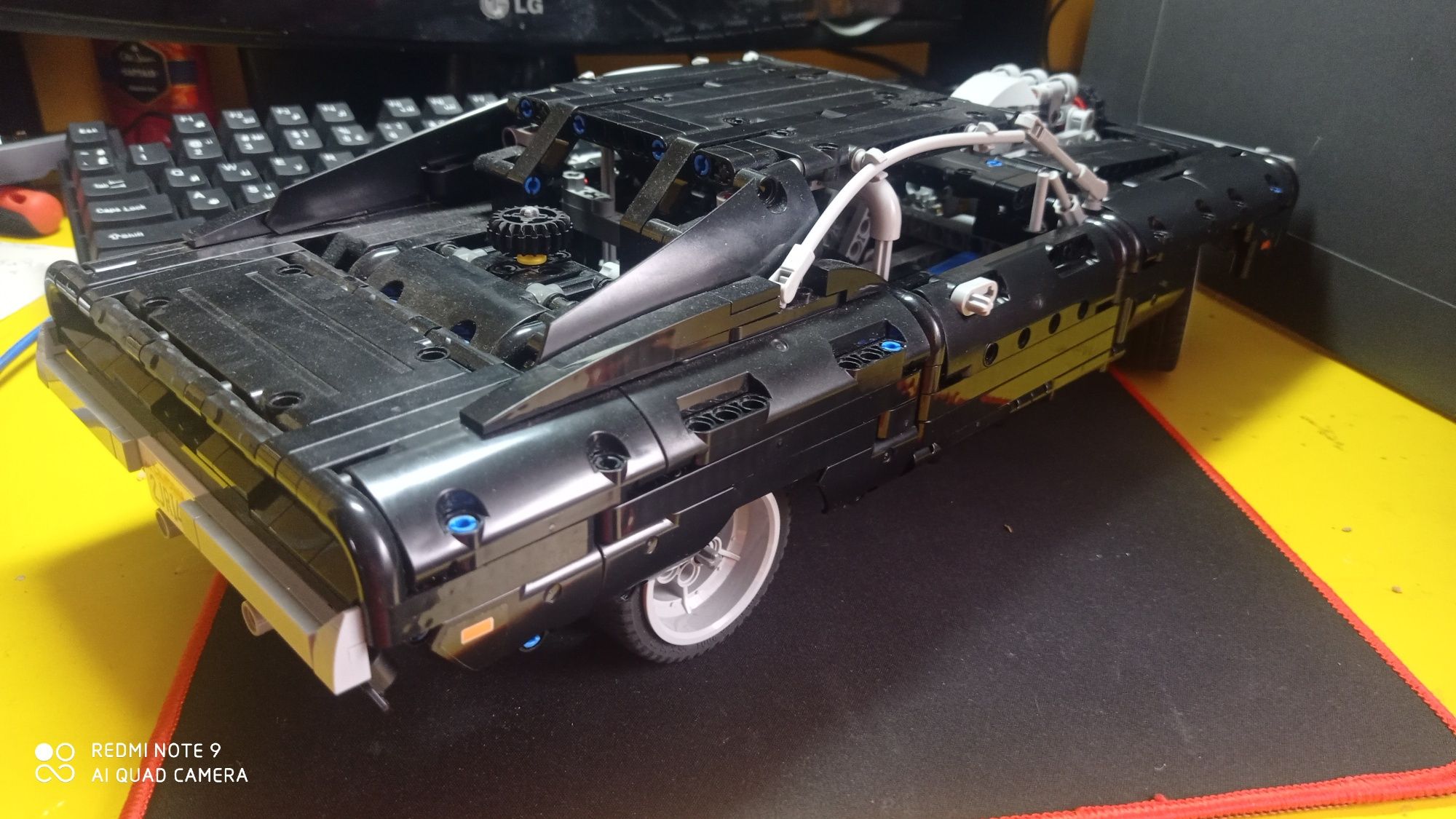 Lego TECHNIC Dodge Charger