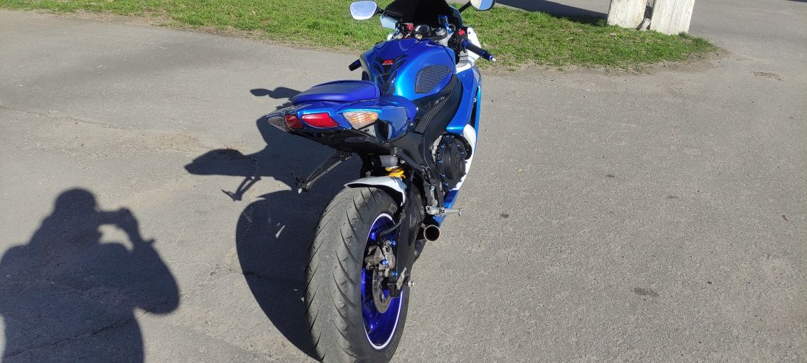 Продам SUZUKI GSX-R 600