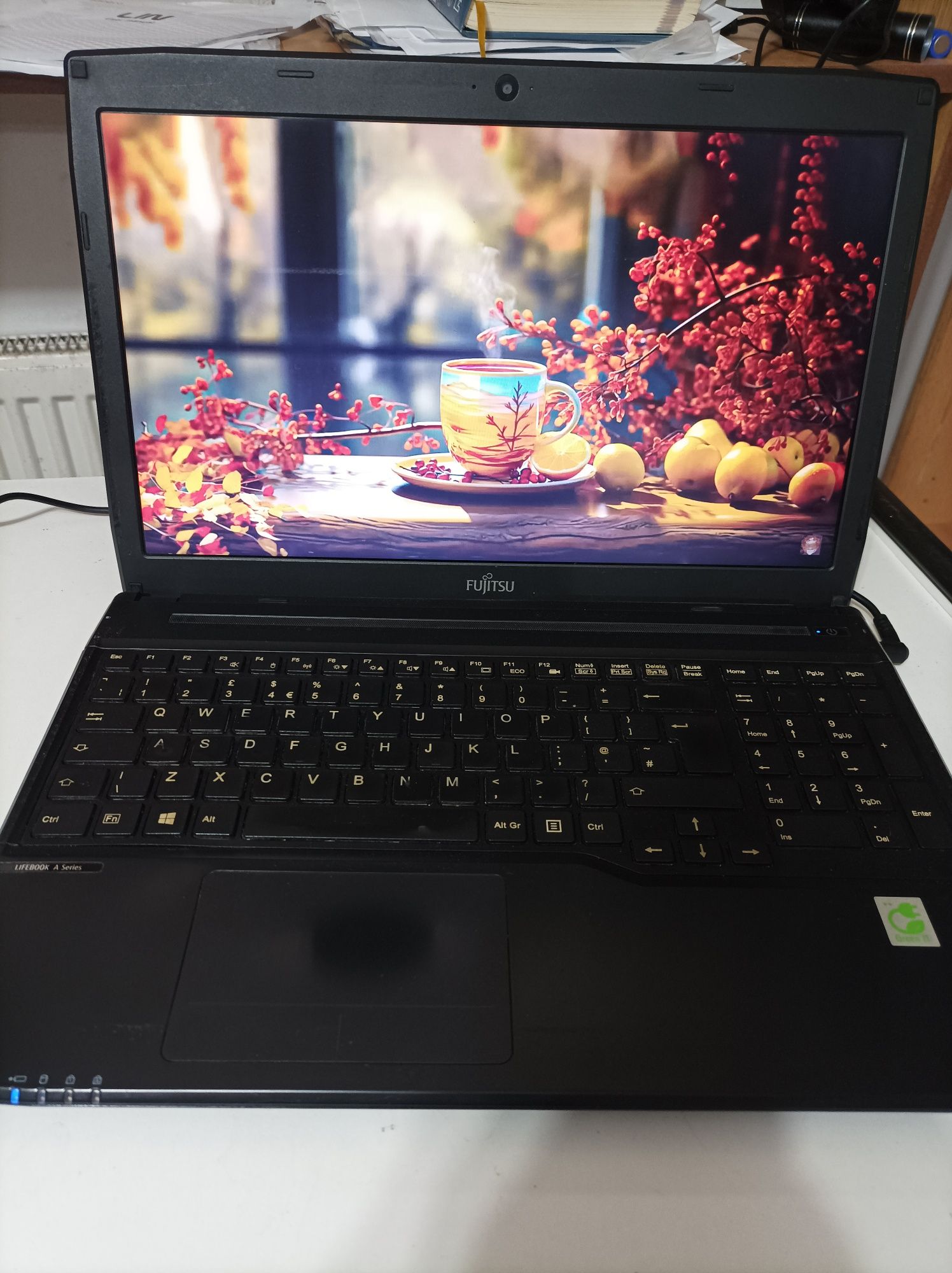 Laptop FUJITSU i5 4x2.50 8 GB RAM dysk ssd 120 GB 15,6 " Intel Core i5