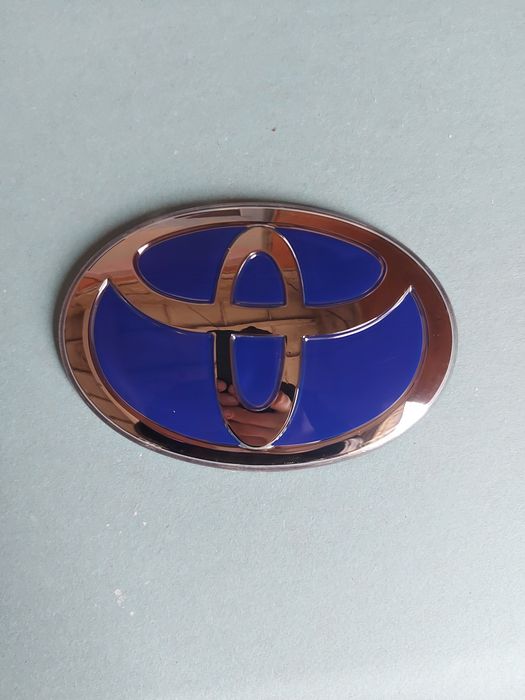 Емблема тойота.13×9.