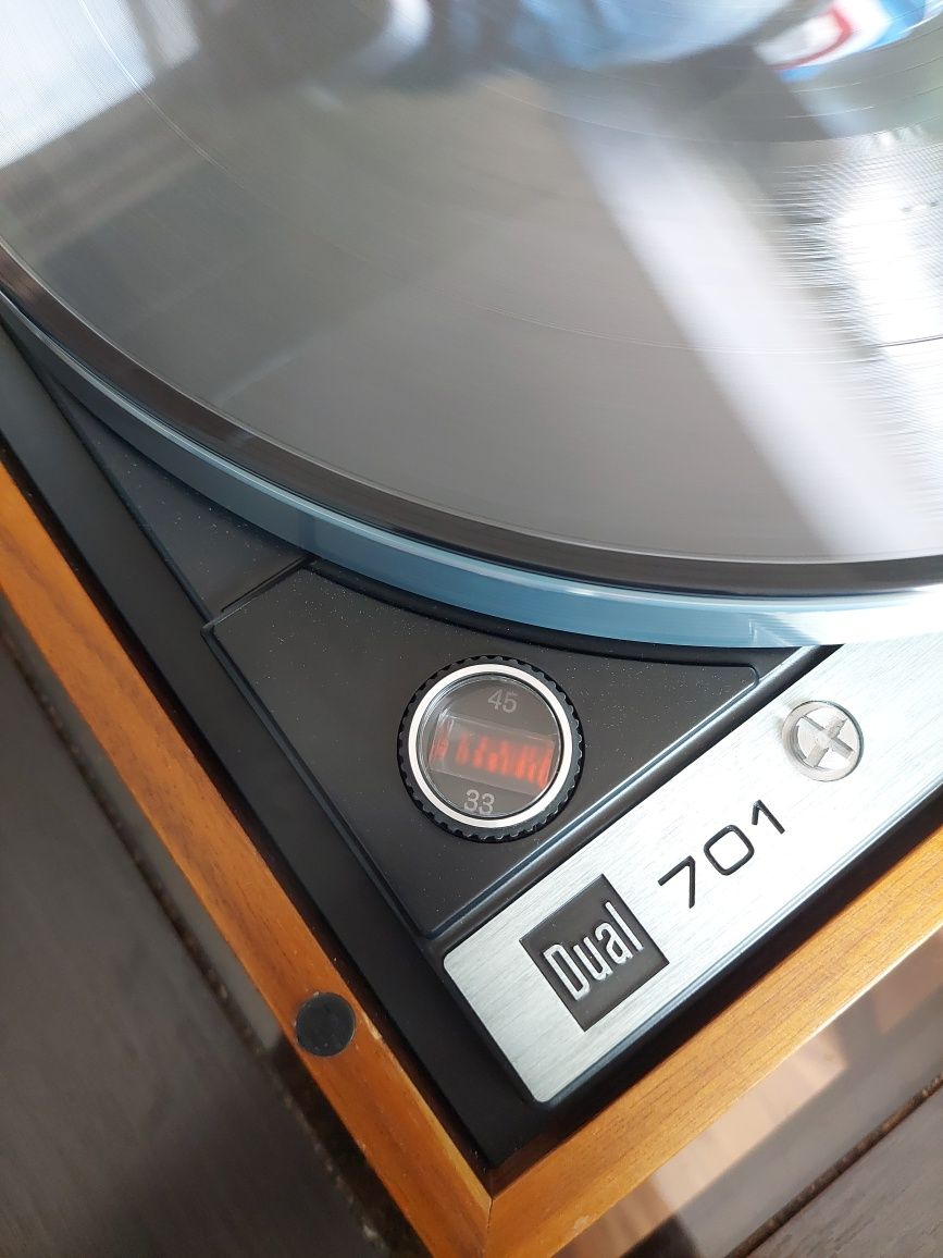 Gramofon Dual CS 701