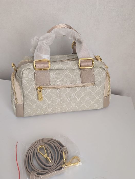 Продам женскую сумочку