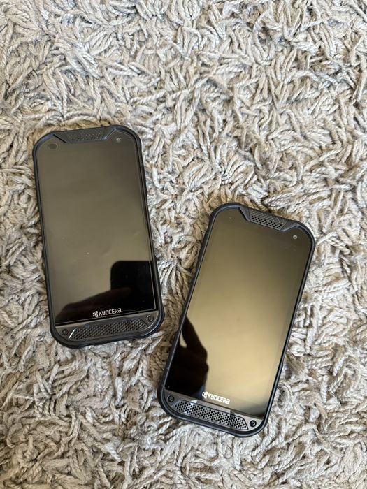 Броньований телефон Kyocera DuraForce PRO 2