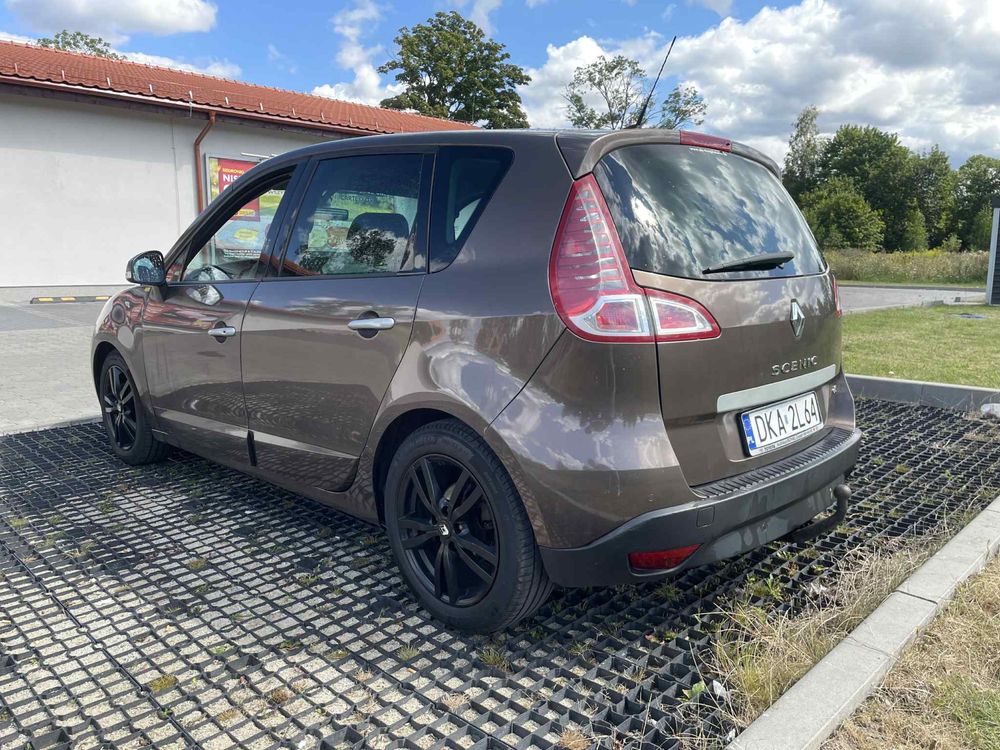 Samochód osobowy Renault Scenic III