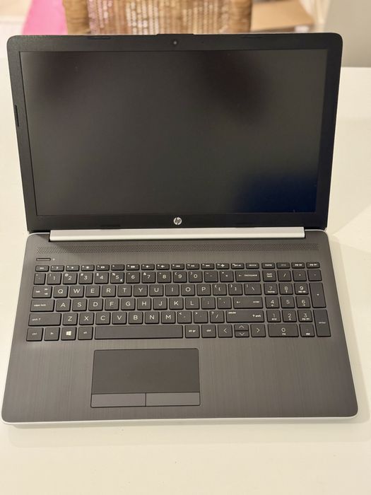 Laptop HP 15-db005nw, 15,6”, sprawny, biurowy