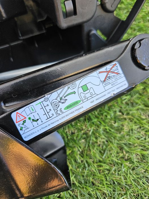 Набір інстументів вкладиш органайзер Peugeot 3008 | Пежо