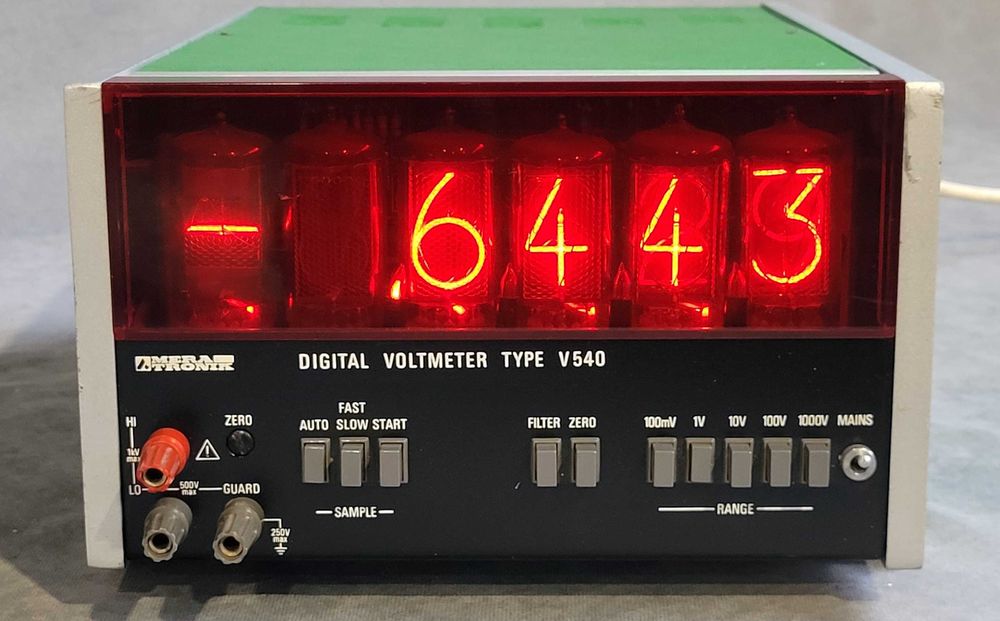 Mera Tronic 1979 Voltmeter typ V 540.