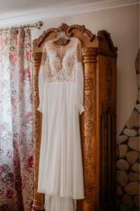 Suknia ślubna rustykalna długi rękaw