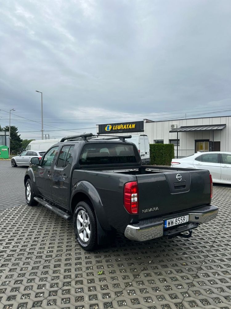 Nissan Navara 2.5 dci 4x4 automat reduktor hak Salon Polska